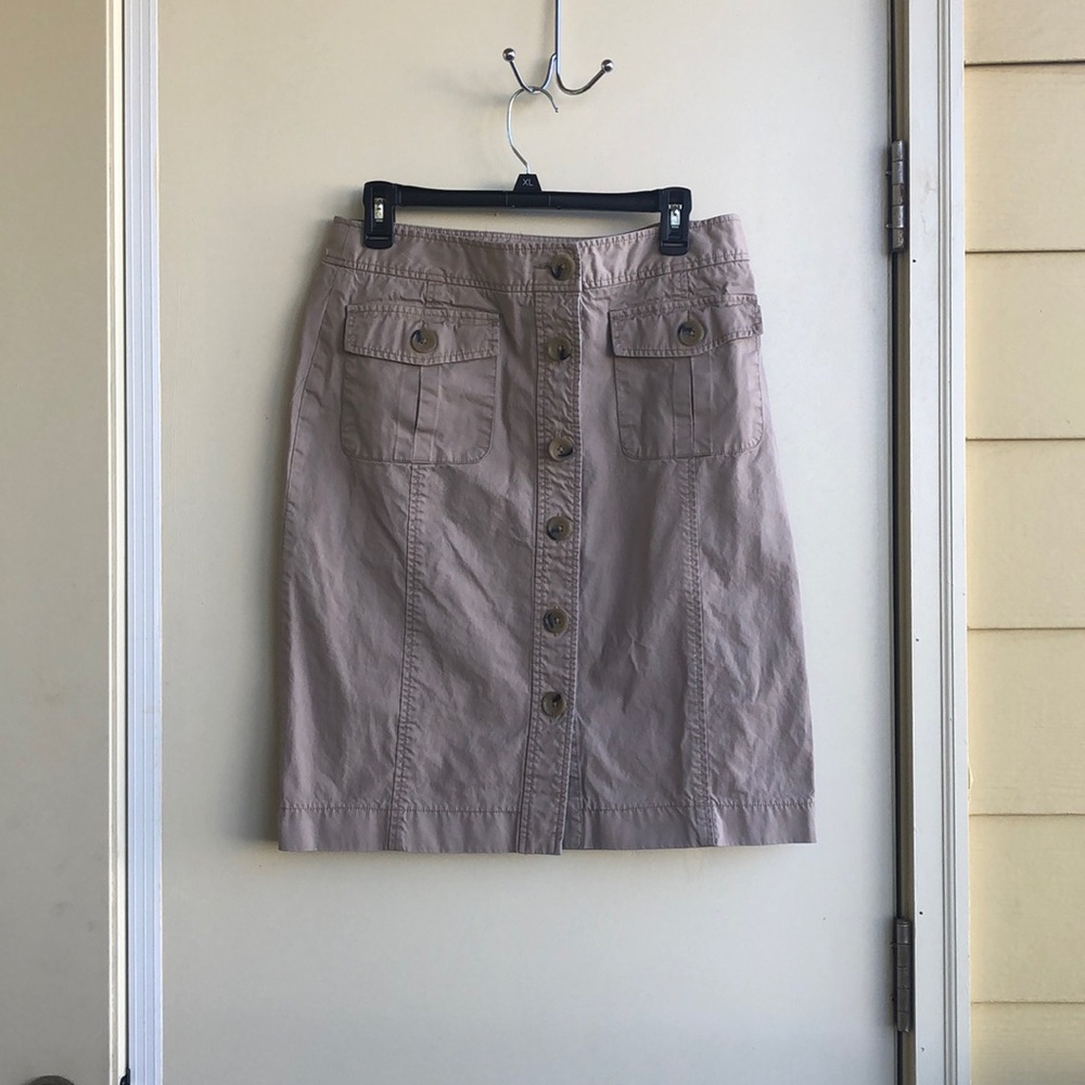 Banana Republic Khaki Pencil Skirt w Buttons
